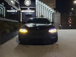 Afișează fotografia 1 — BMW 530i xDrive G30